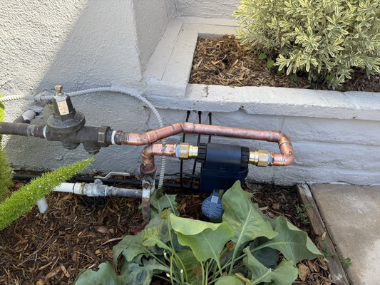 Moen Flo Automatic Water Shut Off Valve. - Better to have it and not need it, than to need it and not have it.
This cool little gadget might save you house and a lot of money one day.
The Moen Flo Smart Water Monitor & Shutoff is a comprehensive home water security system that monitors your main water line 24/7 to detect leaks, pressure abnormalities, and temperature changes. It is designed to proactively prevent water damage by alerting you to issues or automatically shutting off the water supply in the event of a catastrophic failure, such as a burst pipe.
This system is also required by some home insurance companies. Moen Flo Automatic Water Shut Off Valve. - Better to have it and not need it, than to need it and not have it.
This cool little gadget might save you house and a lot of money one day.
The Moen Flo Smart Water Monitor & Shutoff is a comprehensive home water security system that monitors your main water line 24/7 to detect leaks, pressure abnormalities, and temperature changes. It is designed to proactively prevent water damage by alerting you to issues or automatically shutting off the water supply in the event of a catastrophic failure, such as a burst pipe.
This system is also required by some home insurance companies.