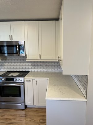 Kitchen Remodel - This Kitchen got a make over with new cabinets and countertops. Kitchen Remodel - This Kitchen got a make over with new cabinets and countertops.