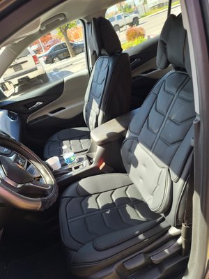 2019 Chevy Equinox - $249
2019 Chevy Equinox Seat Cover Installed, Plain Black Color
We do Free Professional Installation, Takes 30 Minutes