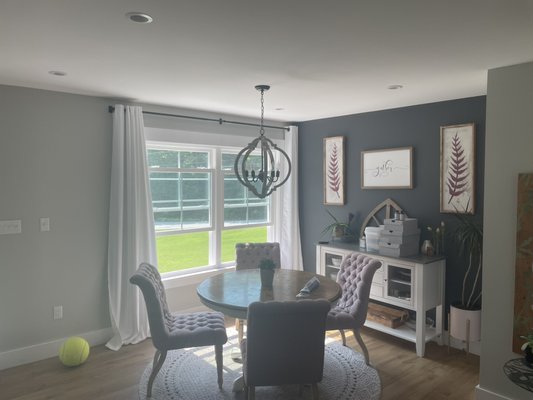 Home Run! - Interior 1st floor with accent wall!
What’s your team colors? Home Run! - Interior 1st floor with accent wall!
What’s your team colors?