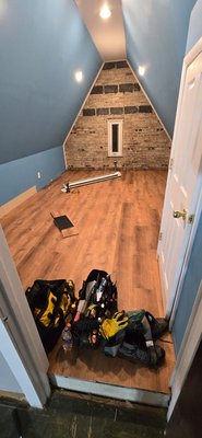 Floor installation - Work was done to replace the floor and install the skirting boards. the work took three days. we are very happy when our customers are satisfied! Floor installation - Work was done to replace the floor and install the skirting boards. the work took three days. we are very happy when our customers are satisfied!