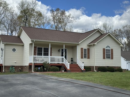 House Wash - House Wash was done on April 4 2024 it took approximately ( 2 )hours