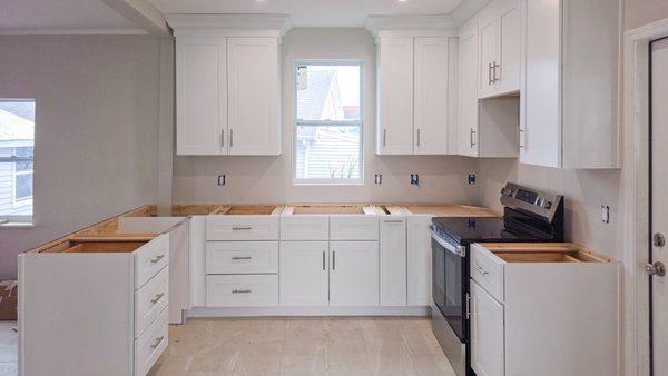 Kitchen Cabinet Installation - Historic Tarpon Springs - This kitchen remodel was done in White Shaker in the famous Historic Downtown Tarpon Springs area. Kitchen Cabinet Installation - Historic Tarpon Springs - This kitchen remodel was done in White Shaker in the famous Historic Downtown Tarpon Springs area.