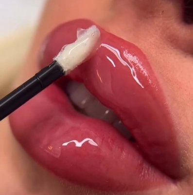 Lip Blush - At Yara's Glow Studio, lip blush is a semi-permanent cosmetic tattooing technique designed to enhance the color and shape of your lips. This innovative procedure offers a fuller, more defined look while maintaining a natural appearance.