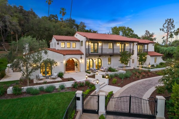$17M San Marino Mansion - $16,998,000
1470 Virginia Rd, San Marino, CA 91108
- 6 Bed 🛌 
- 7.5 Bath 🛀 
- 8,183 Sqft