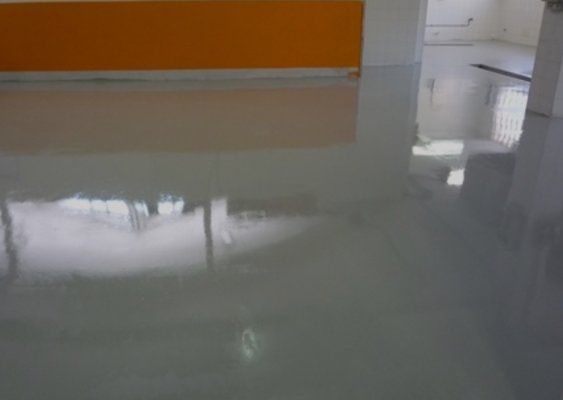 Epoxy installs - Epoxy installation with metallic and flake finishing over concrete flooring. Epoxy installs - Epoxy installation with metallic and flake finishing over concrete flooring.