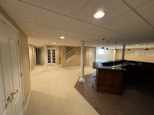 Interior painting - Interior painting walls and molding Interior painting - Interior painting walls and molding