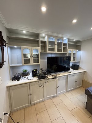 Cabinet Painting Specialists - We updated the entire house. Cabinets, shutters, walls and ceilings were painted. The project took 1.5 weeks for 2500 square foot home with 4 professional painters. We helped move all the furniture and moved back when completed the rooms Cabinet Painting Specialists - We updated the entire house. Cabinets, shutters, walls and ceilings were painted. The project took 1.5 weeks for 2500 square foot home with 4 professional painters. We helped move all the furniture and moved back when completed the rooms