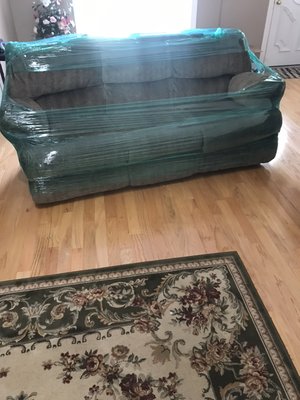 Dee-Luxe Moving and Delivery L.L.C. - Make your move Dee-Luxe! Services include packing, wrapping, disassembly/assembly, loading, unloading, local and long distance moves. Free estimates Dee-Luxe Moving and Delivery L.L.C. - Make your move Dee-Luxe! Services include packing, wrapping, disassembly/assembly, loading, unloading, local and long distance moves. Free estimates