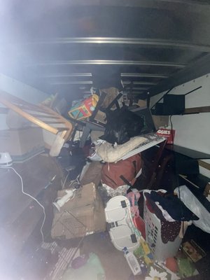 Before and After of a truck that was previously loaded by another company vs the truck after our professional movers reloaded everything. - Our team was hired to reorganize a truck that had been inadequately loaded by a previous company. Our skilled moving crew efficiently addressed the situation, resulting in a highly satisfied client who expressed delight at the final result and was pleasantly surprised by the cost-effectiveness of our service. Before and After of a truck that was previously loaded by another company vs the truck after our professional movers reloaded everything. - Our team was hired to reorganize a truck that had been inadequately loaded by a previous company. Our skilled moving crew efficiently addressed the situation, resulting in a highly satisfied client who expressed delight at the final result and was pleasantly surprised by the cost-effectiveness of our service.