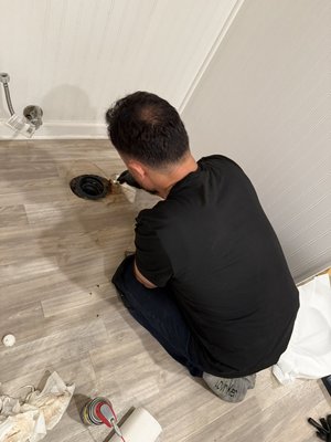 Toilet installations - It’s the master bedroom toilet 
That the customer wanted to replace it worn new one 
His old one was leaking and had been there for more than 20 years