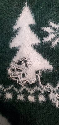 Sweater reweaving - Sweaters are cosy, fun, but delicate. Sometimes one lottle snag or even a trip to the laundry is enough to ruin a favorite winter garment. Luckily, not every sweater has to be thrown out after such mishap. One little crochet hook and a little bit of time and a sweater can be worn again Sweater reweaving - Sweaters are cosy, fun, but delicate. Sometimes one lottle snag or even a trip to the laundry is enough to ruin a favorite winter garment. Luckily, not every sweater has to be thrown out after such mishap. One little crochet hook and a little bit of time and a sweater can be worn again