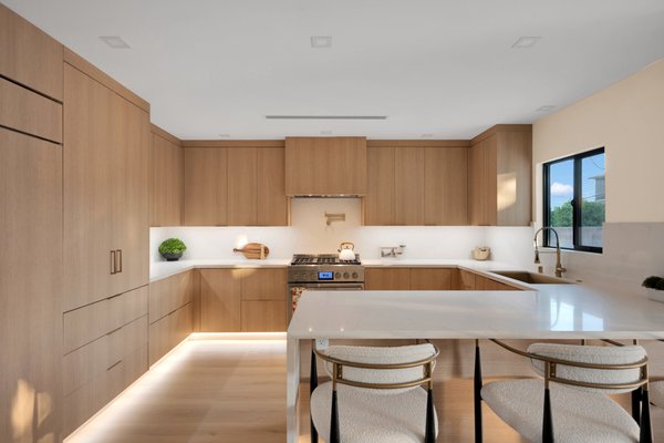 Chef’s Spotlight: Kitchen Lighting Makeover - Revitalized kitchens with modern lighting solutions—under-cabinet LEDs, pendant lights, and recessed fixtures—to create a brighter, more functional, and inviting cooking space. Expertly installed for style, efficiency, and lasting value. Chef’s Spotlight: Kitchen Lighting Makeover - Revitalized kitchens with modern lighting solutions—under-cabinet LEDs, pendant lights, and recessed fixtures—to create a brighter, more functional, and inviting cooking space. Expertly installed for style, efficiency, and lasting value.