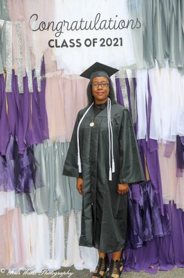 Graduation Photos - This is a photoshoot of a graduate. Graduation Photos - This is a photoshoot of a graduate.