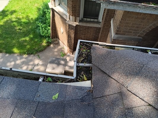 Gutter Cleaning - This gutter cleaning was done twice a year.They should be cleaned at least once a year. in the fall or spring,to avoid any costly repairs down the line. Gutter Cleaning - This gutter cleaning was done twice a year.They should be cleaned at least once a year. in the fall or spring,to avoid any costly repairs down the line.