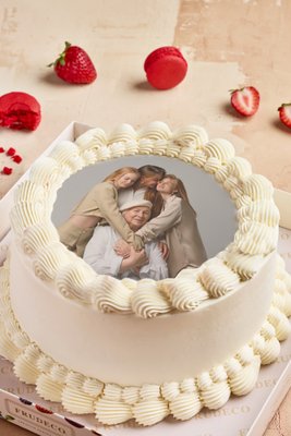 MOTHER'S DAY CAKES - Explore all these options we have for MOM on her special day and sweeten her heart.