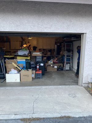 Garage clean out - This garage had to be clean quickly for the reason that the house was for sale in the city of la habra ca. SAME DAY CLEAN OUT. Garage clean out - This garage had to be clean quickly for the reason that the house was for sale in the city of la habra ca. SAME DAY CLEAN OUT.