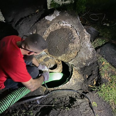 Septic Tank - Septic systems are installed in about 1 in 4 homes in the U.S., and they are especially prevalent in rural areas that are not served by municipal sewer service. Rather than pumping waste through sewer mains to a central sewage treatment facility, a septic system pumps solid and liquid waste from the house out into a leach field/ drain field and underground septic tank. Septic Tank - Septic systems are installed in about 1 in 4 homes in the U.S., and they are especially prevalent in rural areas that are not served by municipal sewer service. Rather than pumping waste through sewer mains to a central sewage treatment facility, a septic system pumps solid and liquid waste from the house out into a leach field/ drain field and underground septic tank.