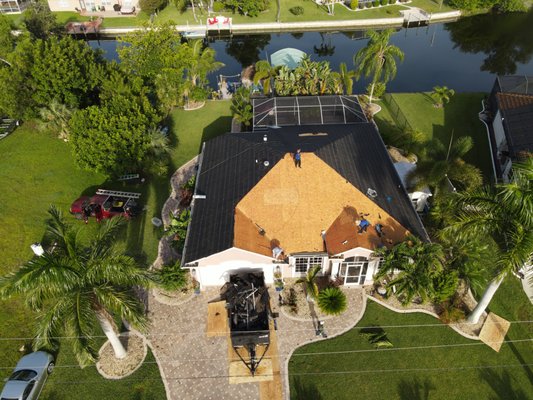 Full Roof Replacement in Cape Coral - Homeowner wanted his old roof replaced. Two days of hot work and it was completed! Full Roof Replacement in Cape Coral - Homeowner wanted his old roof replaced. Two days of hot work and it was completed!
