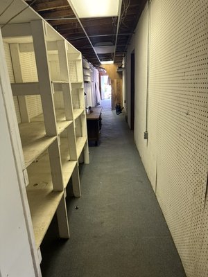 Construction Clean up services/Junk removal - Construction cleaning 
junk cleaning 
commercial cleaning