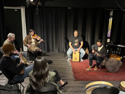 Music Jam Session - We offer music classes and jam sessions where our students can come together, improvise, and enjoy a range of harmonies.