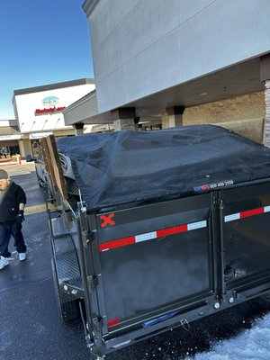 Furniture Relocation - We helped relocate a furniture business to it's new location. Safely, quickly and without issue! Furniture Relocation - We helped relocate a furniture business to it's new location. Safely, quickly and without issue!