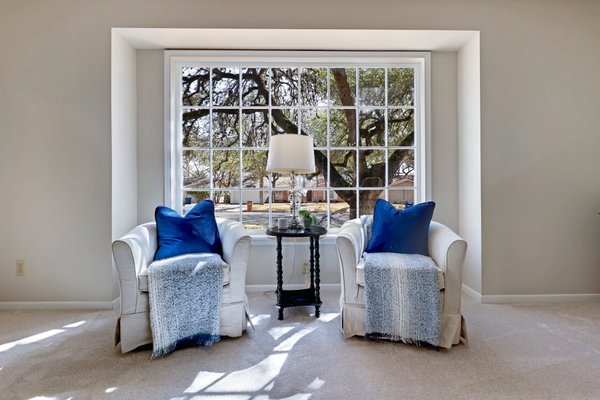 Northwest Hills - Home Staging (not occupied)
for Reator. Northwest Hills - Home Staging (not occupied)
for Reator.
