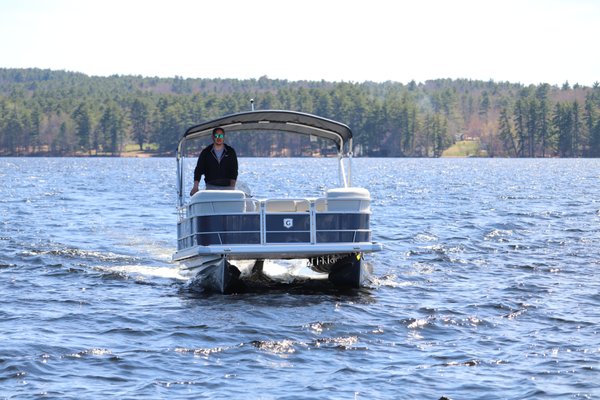 Largest and newest rental fleet in the Maine lakes region - You don't have to own a boat to enjoy time on the water. Rent with Moose Landing and you can cruise the day away on 44 miles of crystal clear waterways.
We have the largest and newest boat rental fleet in the lakes region of Maine. Half-day, daily, and weekly rentals are available. Reservations are highly recommended - especially on weekends and other peak season periods. Don't be left on the dock, reserve your boat rental TODAY. Largest and newest rental fleet in the Maine lakes region - You don't have to own a boat to enjoy time on the water. Rent with Moose Landing and you can cruise the day away on 44 miles of crystal clear waterways.
We have the largest and newest boat rental fleet in the lakes region of Maine. Half-day, daily, and weekly rentals are available. Reservations are highly recommended - especially on weekends and other peak season periods. Don't be left on the dock, reserve your boat rental TODAY.