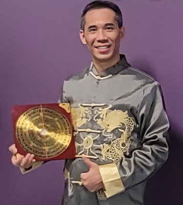 Meet The Feng Shui Master - “Feng Shui Master Golden Spring“ is the nickname of Steven Ng, who was born and raised in China where the classic Feng Shui was traditionally practiced, Golden Spring Feng Shui is a Feng Shui Consulting Business, located in the Northwest side of the Valley in Phoenix, Arizona, which provides residential and commercial Feng Shui consulting to create places with harmony, happiness, wellbeing, health, creative energy, personal growth, and prosperity; Master Golden Spring can also show you how to avoid all the bad Feng Shui in your house, your office, or your work place.