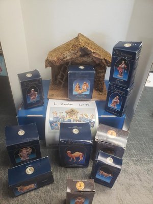 Packing a Nativity set for shipment - We work with online auction companies to ship buyer's their winnings! This Italian Nativity Set was recenly won at auction, and here's the way we packaged the individual pieces for mailing to the buyer. Packing a Nativity set for shipment - We work with online auction companies to ship buyer's their winnings! This Italian Nativity Set was recenly won at auction, and here's the way we packaged the individual pieces for mailing to the buyer.