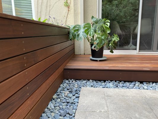 Elegant deck, flower-box with bench - Building custom deck integrated with a flowerbox with bench.
Craftsman quality manufacturing. Elegant deck, flower-box with bench - Building custom deck integrated with a flowerbox with bench.
Craftsman quality manufacturing.