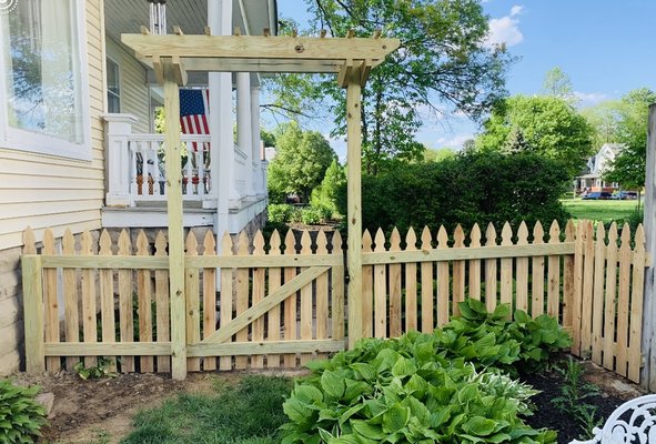 Beaver Built Fences projects! - Photos of projects we have done.