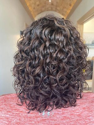 Hair Salon Suites Available - Another Dimension Salon is inside of Salon Suites & Spa. We are located in the San Gabriel Ridge Shopping Center. Salon Suites & Spa has several available suites for Estiticians, Stylist, nail tech and wellness professionals. Call 512-739-0511 Hair Salon Suites Available - Another Dimension Salon is inside of Salon Suites & Spa. We are located in the San Gabriel Ridge Shopping Center. Salon Suites & Spa has several available suites for Estiticians, Stylist, nail tech and wellness professionals. Call 512-739-0511