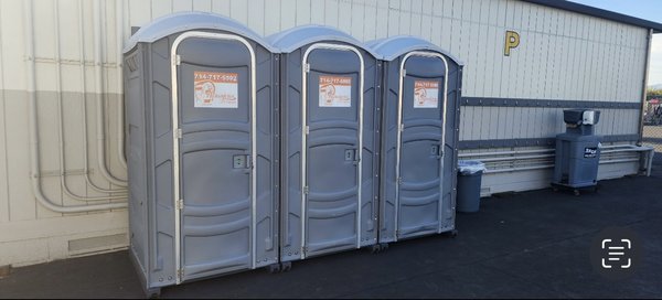 Portable restroom rentals - WE ARE A FAMILY OWNED AND OPERATED BUSINESS. OUR MAIN GOAL IS 1000 CUSTOMER SATISFACTION. BEEN IN BUSINESS FOR OVER 10 YEARS AND COUNTING. WE SPECIALIZE IN SPECIAL EVENTS, JOB SITES, SMALL OR BIG WE CAN HELP YOU OUT. WE HAVE FROM YOUR BASIC PORTA POTTY TO YOUR LUXURY RESTROOM. WE OFFER COMPETITIVE PRICES AND THE BEST CUSTOMER SERVICE AND EXPERIENCE. FEEL FREE TO CALL US OR EMAIL US FOR A COMPLETELY FREE QUOTE. WE ARE GLAD TO ANSWER ALL QUESTION. CALL US NOW!!!!