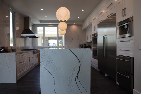 Kitchen renevation - This home was entirely done by Pacific Stone and this kitchen remodeling defeneitly stands out! Kitchen renevation - This home was entirely done by Pacific Stone and this kitchen remodeling defeneitly stands out!