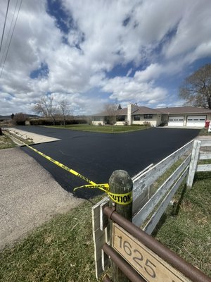 Recent Driveway installed through the valley - Paving, sealing ,patching ,hot rubber crack sealing. Recent Driveway installed through the valley - Paving, sealing ,patching ,hot rubber crack sealing.