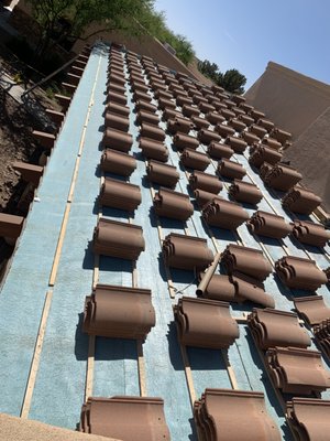 Mountain View Saddlebrooke Roof - We removed and replaced the entire concrete tile roof system, applied a resin based bleed blocker, waterproofed the entire flat roof area, and installed a synthetic waterproof stucco system over all parapets. Mountain View Saddlebrooke Roof - We removed and replaced the entire concrete tile roof system, applied a resin based bleed blocker, waterproofed the entire flat roof area, and installed a synthetic waterproof stucco system over all parapets.