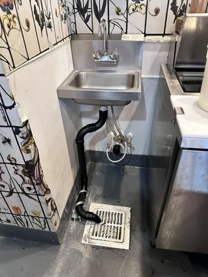 Home, Buisness, Apartment, flooding? - No Job too small call to get your plumbing fixed! Home, Buisness, Apartment, flooding? - No Job too small call to get your plumbing fixed!