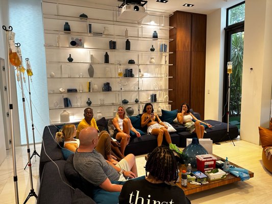 IV Party - IV Parties are a great way to start a long night of Miami partying, Recovery afterwards or even a relaxing day by the pool. We offer groups rates!