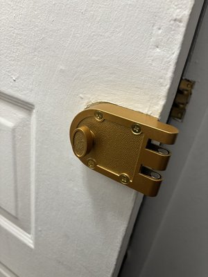 Deadbolt swap - Customer requested a new deadbolt to be installed on their door.