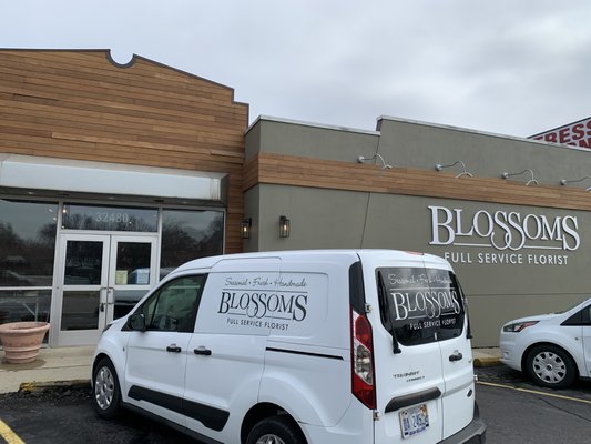 New Location - On March 1st, 2023, Blossoms officially moved to Royal Oak from Birmingham. Same owners, same great staff, same amazing flowers and gift items, all available one mile south in Royal Oak on Woodward, just across from the Desmond Funeral home. Come see for yourself how the new store looks and feels. New Location - On March 1st, 2023, Blossoms officially moved to Royal Oak from Birmingham. Same owners, same great staff, same amazing flowers and gift items, all available one mile south in Royal Oak on Woodward, just across from the Desmond Funeral home. Come see for yourself how the new store looks and feels.