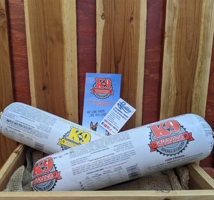 Daily Doggy Necessities - At Leashless we would like to make every day easier by getting you the things you need. Get pet food, treats, leashes, beds and many more. Visit us today!