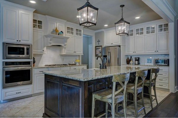 Realty Cleaning - Nice modern kitchen dust free and cleaned every inch of the Kitchen. Stainless steel Polishing for a glimmering kitchen finish. Realty Cleaning - Nice modern kitchen dust free and cleaned every inch of the Kitchen. Stainless steel Polishing for a glimmering kitchen finish.