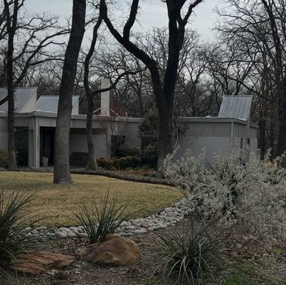 Ornamental Box Gutter - Box gutter and rectangular downspouts Ornamental Box Gutter - Box gutter and rectangular downspouts