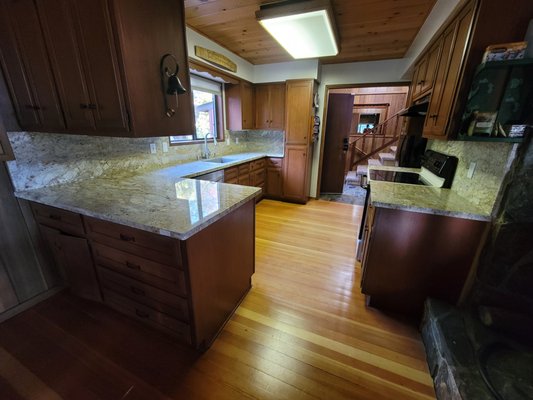 Kitchen Countertops - For this kitchen in Sonora CA, we updated the countertops only for the kitchen and bathroom vanity tops. Granite countertops with full-height backsplash. Timeline 3 days from start to finish including sink plumbing installation. Kitchen Countertops - For this kitchen in Sonora CA, we updated the countertops only for the kitchen and bathroom vanity tops. Granite countertops with full-height backsplash. Timeline 3 days from start to finish including sink plumbing installation.