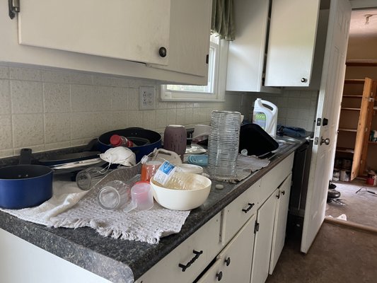 Home Clean out - Salina Strong - Home Clean Outs – complete removal of all appliances, furniture, kitchenware, foodstuffs, and all personal items from a particular property to the point that it appears as if it were a newly built home!