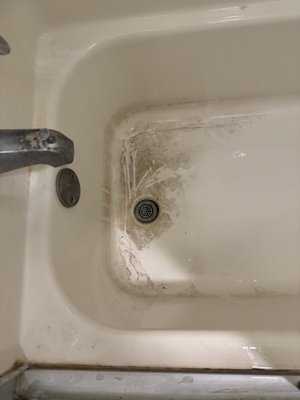 Move Out Bathroom Cleaning - This Cleaning is done as requested when tenants move out at lease end. Usually for college students. Move Out Bathroom Cleaning - This Cleaning is done as requested when tenants move out at lease end. Usually for college students.