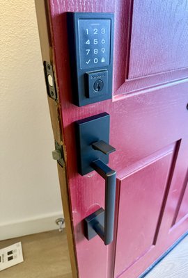 Kwikset Modern — Satin Black Finish 🔑🖤 - New home, fresh start 🎉 A customer just moved in and wanted a budget-friendly upgrade on every exterior door while keeping the style consistent. We installed a modern satin black Kwikset set to match the home’s black trim, and keyed everything alike for convenience. Super smooth job — and a very grateful homeowner! Another one for the books. Kwikset Modern — Satin Black Finish 🔑🖤 - New home, fresh start 🎉 A customer just moved in and wanted a budget-friendly upgrade on every exterior door while keeping the style consistent. We installed a modern satin black Kwikset set to match the home’s black trim, and keyed everything alike for convenience. Super smooth job — and a very grateful homeowner! Another one for the books.