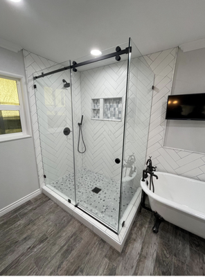 Glass Shower Doors - At Valencia Custom Shower Doors, our professional glass experts are thoroughly trained and well-versed in all of the latest shower door innovations, custom glass enclosure designs, and options for patterned glass. We know how important it is to have a bathroom that meets your needs. We have a wealth of knowledge and can help you identify the shower door configuration that is right for you. Glass Shower Doors - At Valencia Custom Shower Doors, our professional glass experts are thoroughly trained and well-versed in all of the latest shower door innovations, custom glass enclosure designs, and options for patterned glass. We know how important it is to have a bathroom that meets your needs. We have a wealth of knowledge and can help you identify the shower door configuration that is right for you.