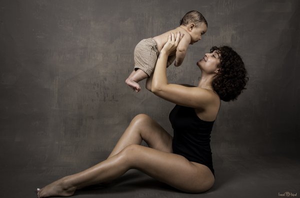 Mommy and Me - Best for mothers with small children. This Project will be your gate to much more photography session with us Mommy and Me - Best for mothers with small children. This Project will be your gate to much more photography session with us